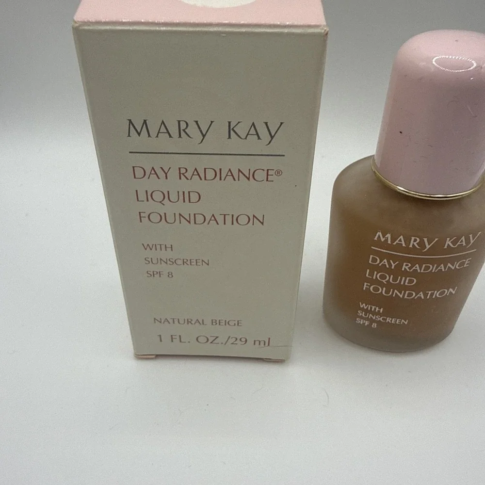 Mary Kay Day Radiance *Natural Beige* Liquid Foundation‎ NOS 1 Oz Full Size